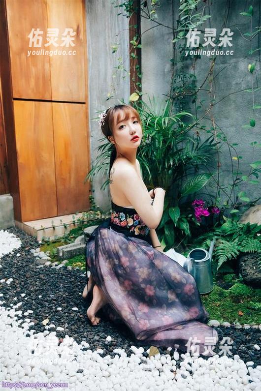 Son Ye Eun Son Ye Eun的LOOZY绘画–高清力作,下载你的快乐源泉!